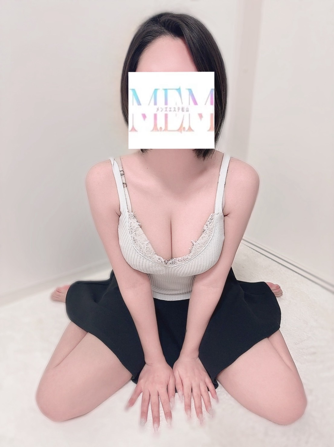 G乳激カワ新人かれん